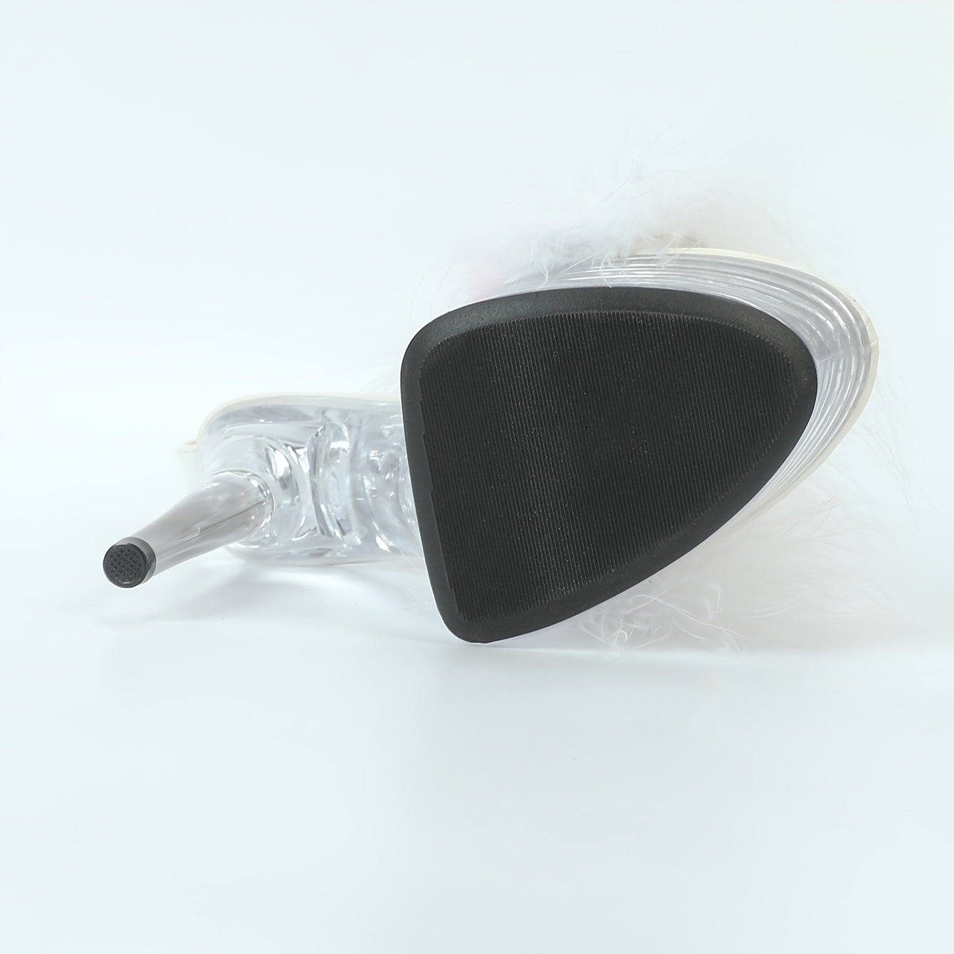 Fashionable High-Heeled Shoes for Models at a Music Festival, Featuring Transparent Designs And Non-Slip Soles, Perfect for Nightclubs And Performances.